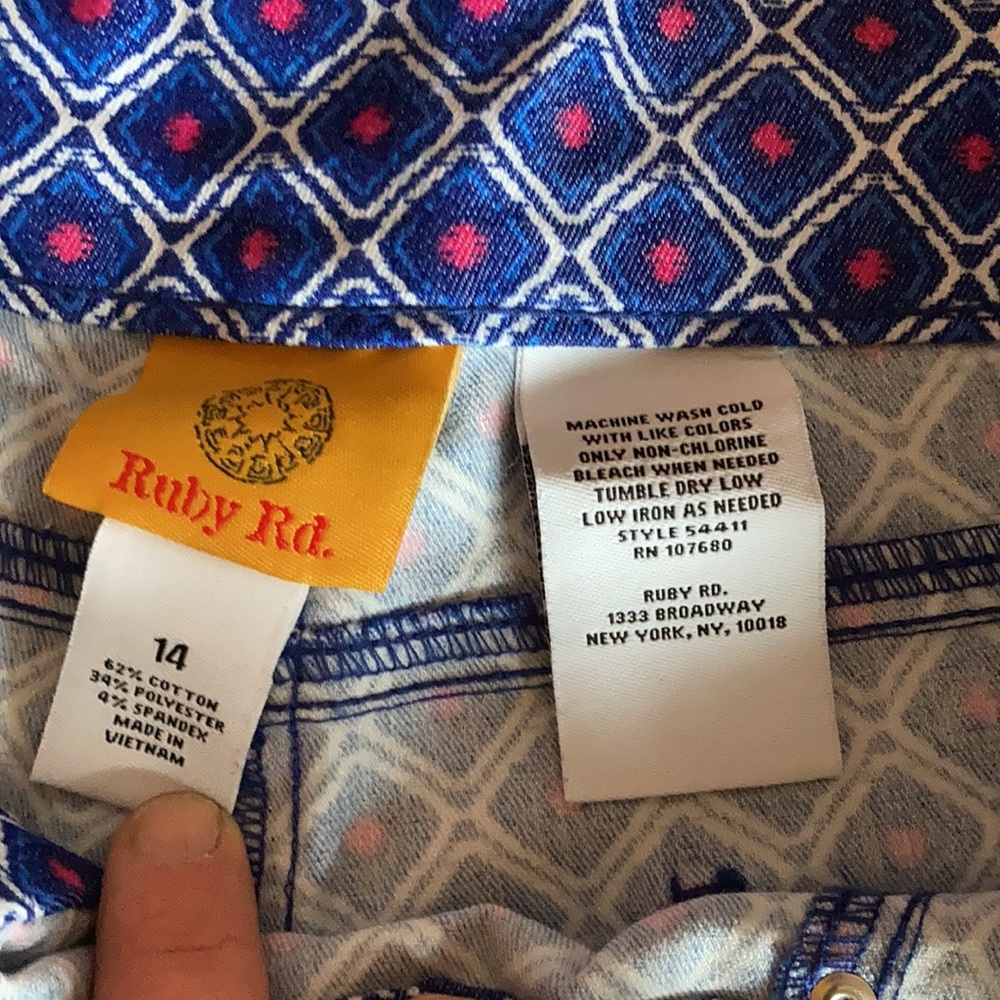 Ruby Rd Cute Capris - image 2